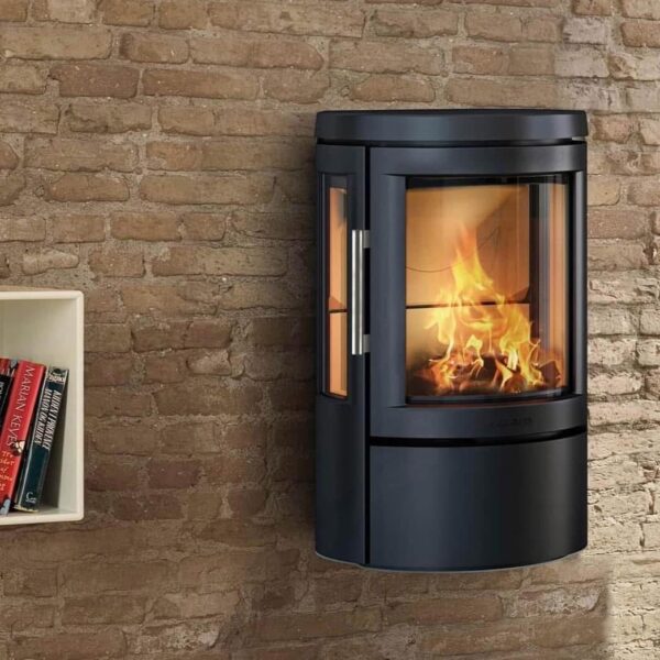 HWAM 2610C brændeovn med sideglas (inkl. vægbeslag)