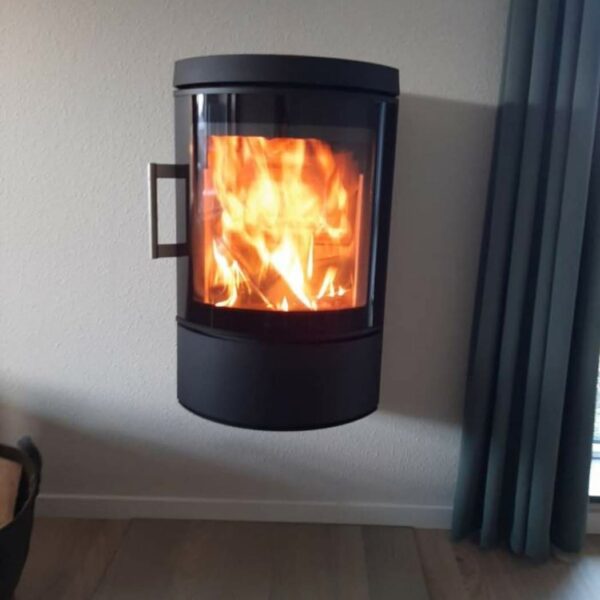 HWAM 3110M brændeovn (inkl. vægbeslag)